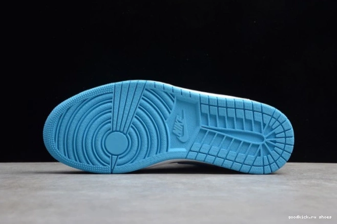 Cheap Jordan 555088-117 High Air OG 'UNC' Retro 1 0716